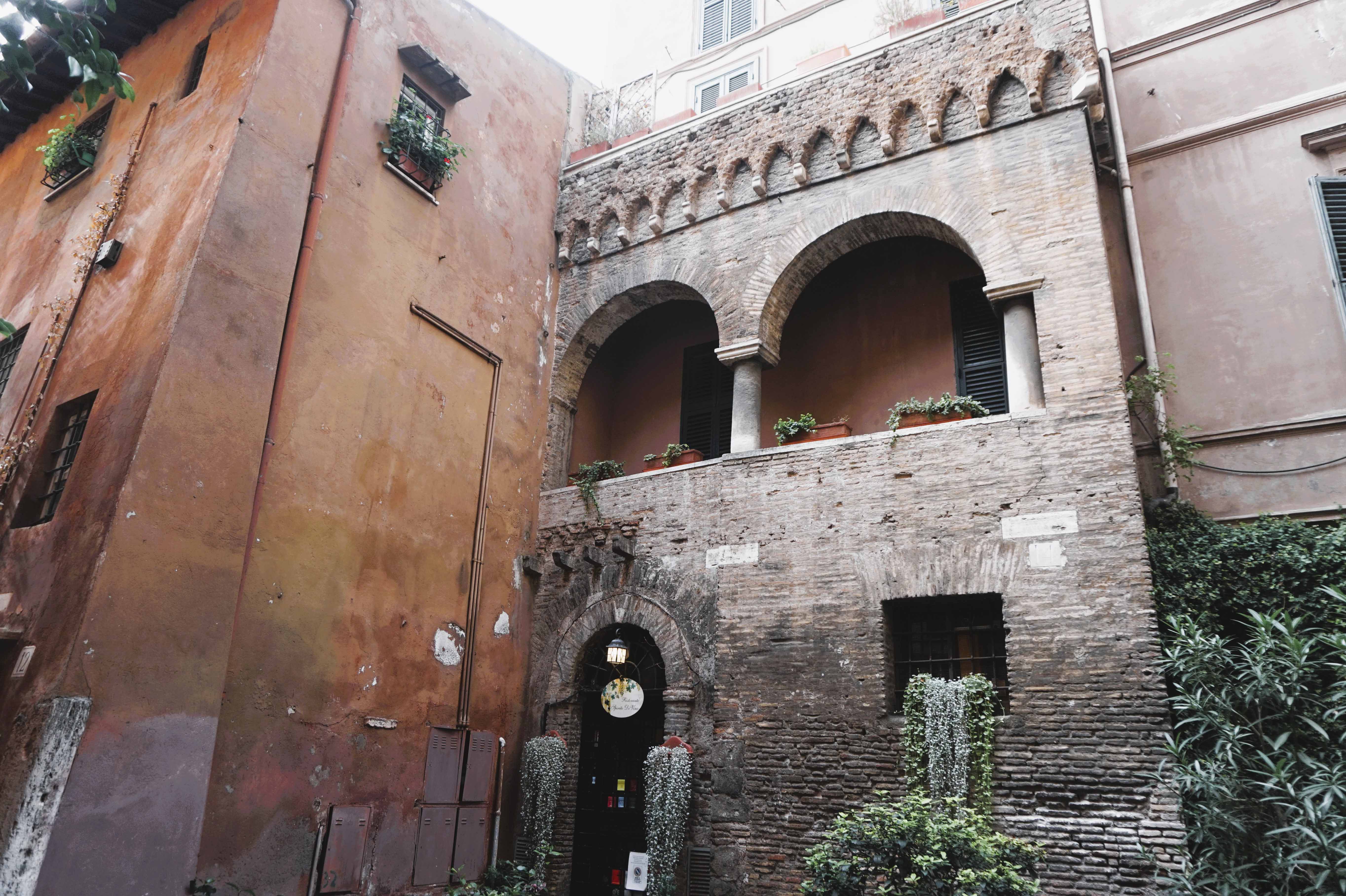 SULLE TRACCE DI ROMA MEDIOEVALE